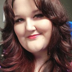 Meet your Posher, Caitlin